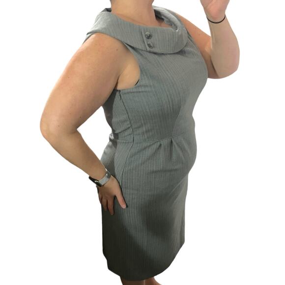 Tahari Arthur S. Levine (12) Pinstripe Fold Collar Sleeveless Sheath Dress Lined - Picture 4 of 14